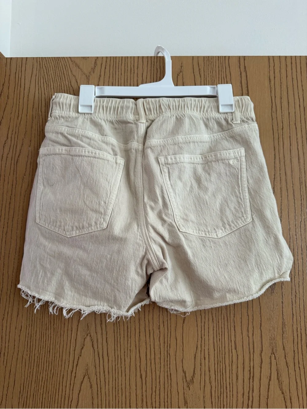 American Eagle Outfitters NWOT Light Beige Frayed Hem Drawstring Jean Shorts - Picture 3 of 3